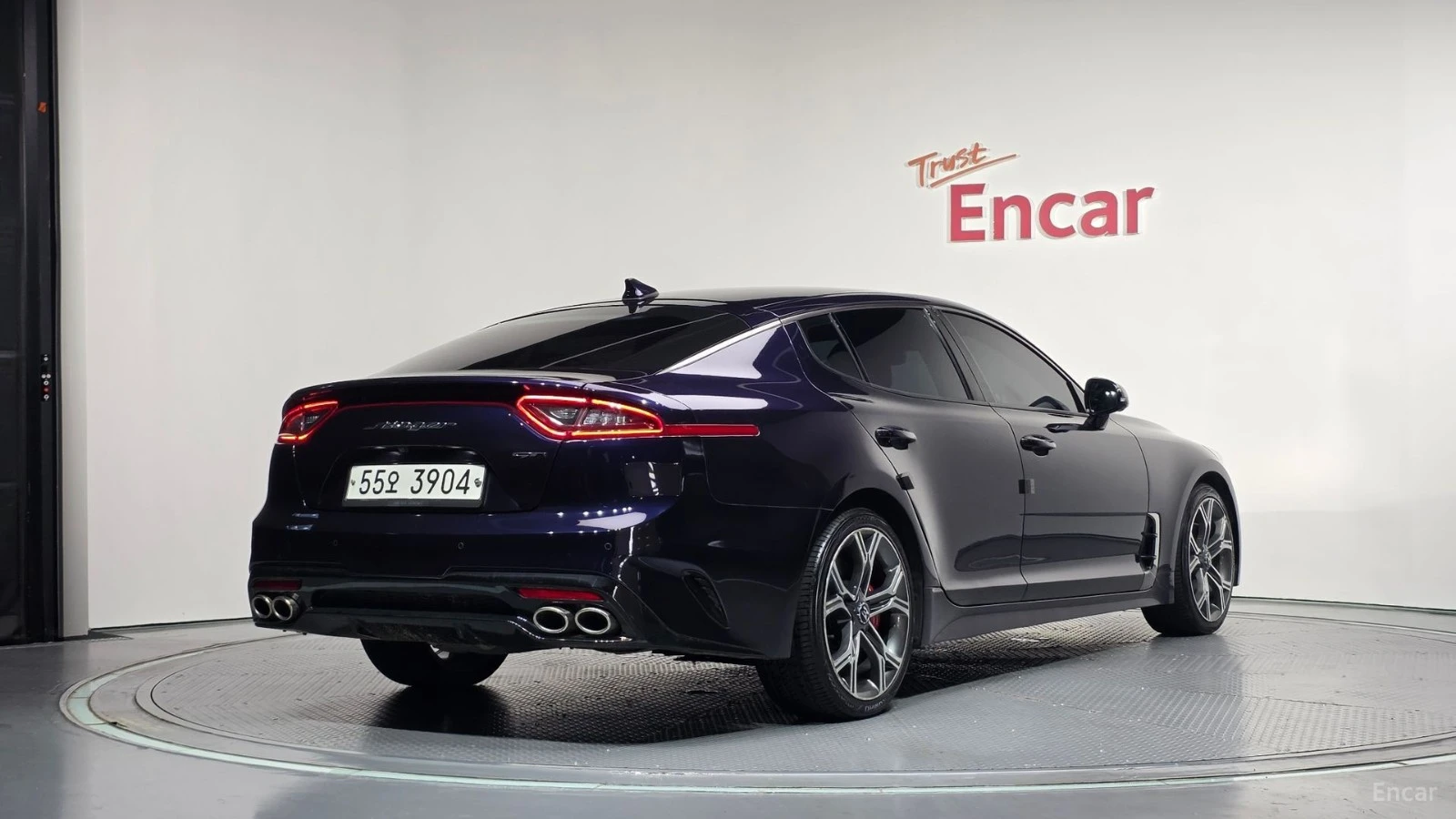 Kia Stinger 3.3 GT TURBO* ОБДУХ* 360* HUD* PANO* АВТОКРЕДИТ, снимка 2 - Автомобили и джипове - 55682128