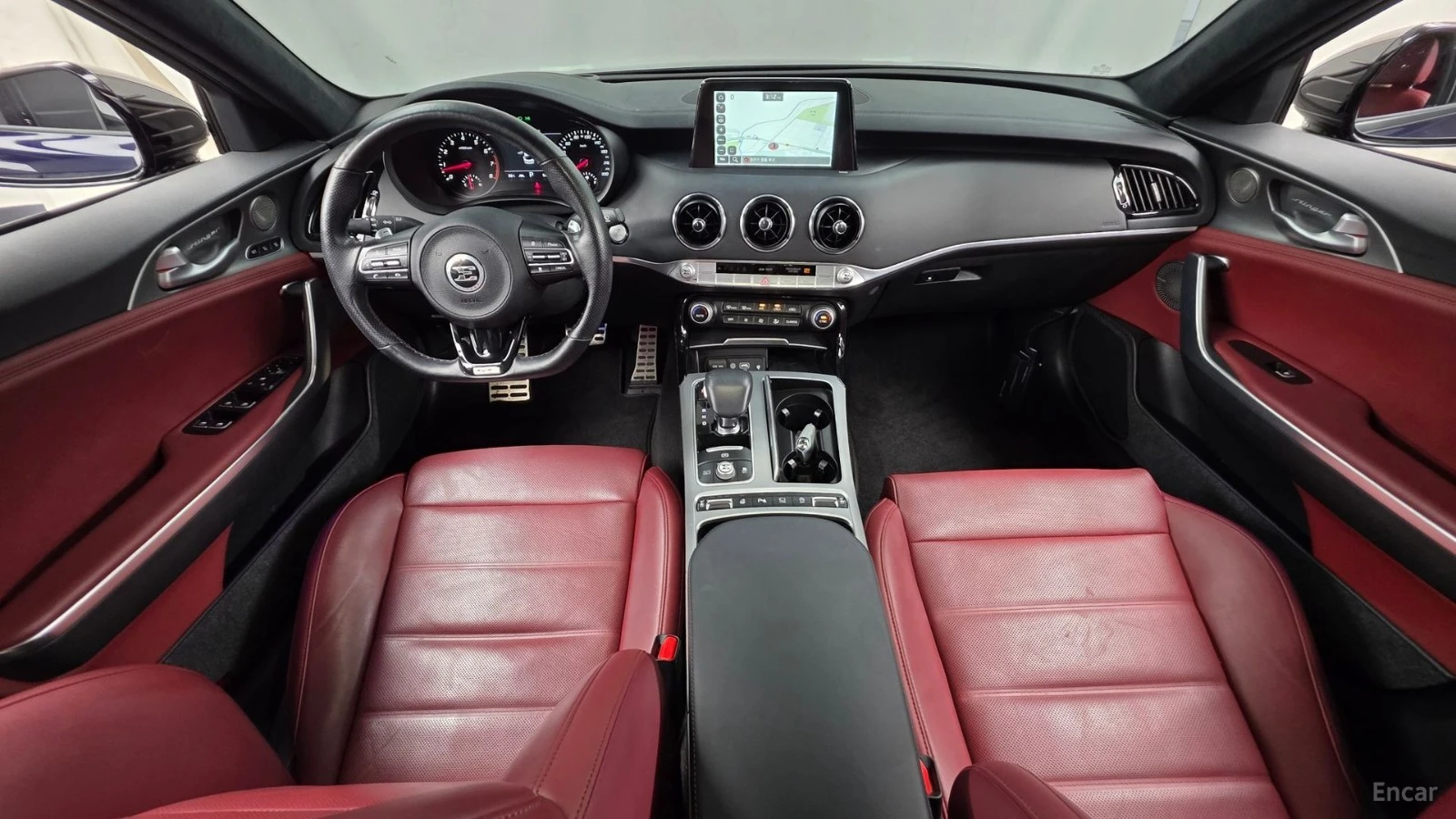Kia Stinger 3.3 GT TURBO* ОБДУХ* 360* HUD* PANO* АВТОКРЕДИТ, снимка 7 - Автомобили и джипове - 55682128