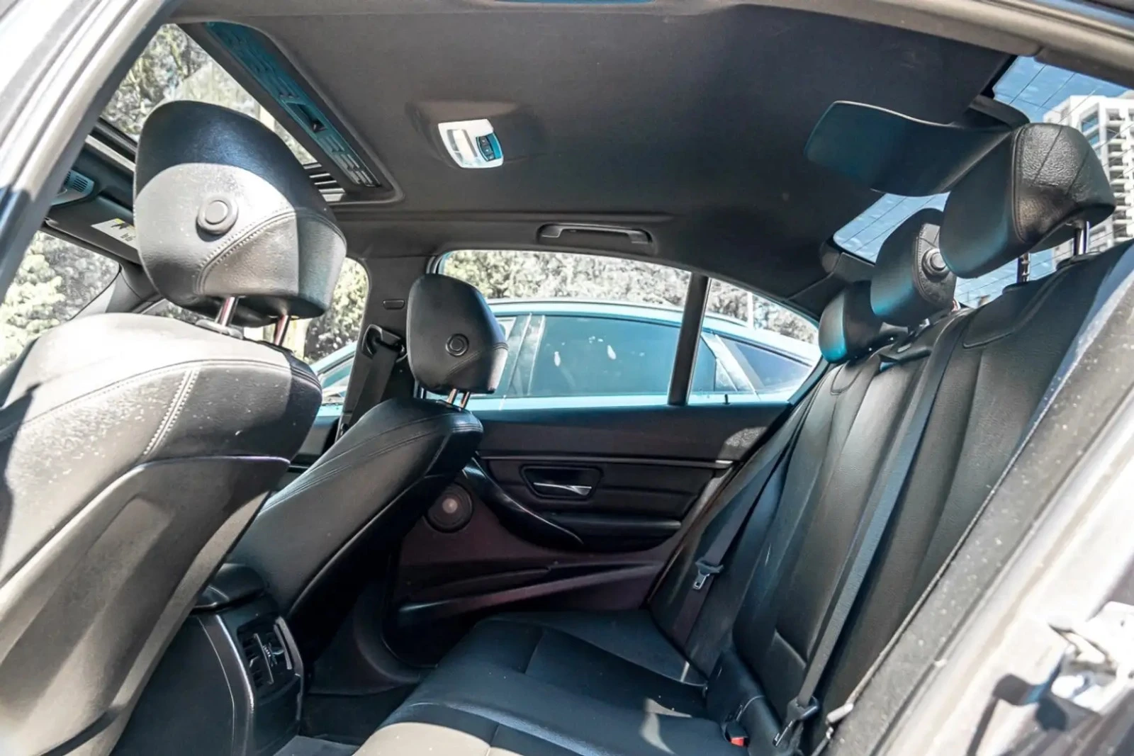 BMW 335 xDrive M Sport ЦЕНА ДО БЪЛГАРИЯ АВТОКРЕДИТ, снимка 15 - Автомобили и джипове - 56022587