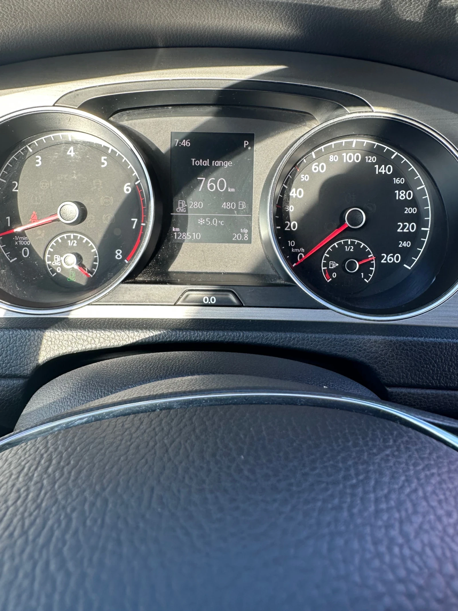 VW Golf 1, 4 Метан , снимка 5 - Автомобили и джипове - 56216854