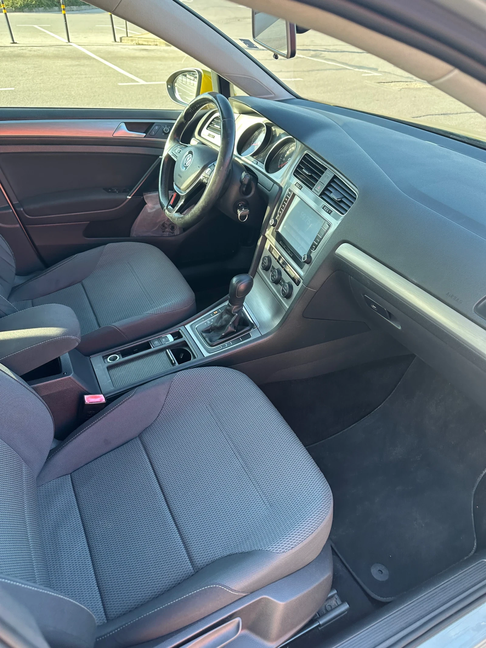 VW Golf 1, 4 Метан , снимка 8 - Автомобили и джипове - 56216854