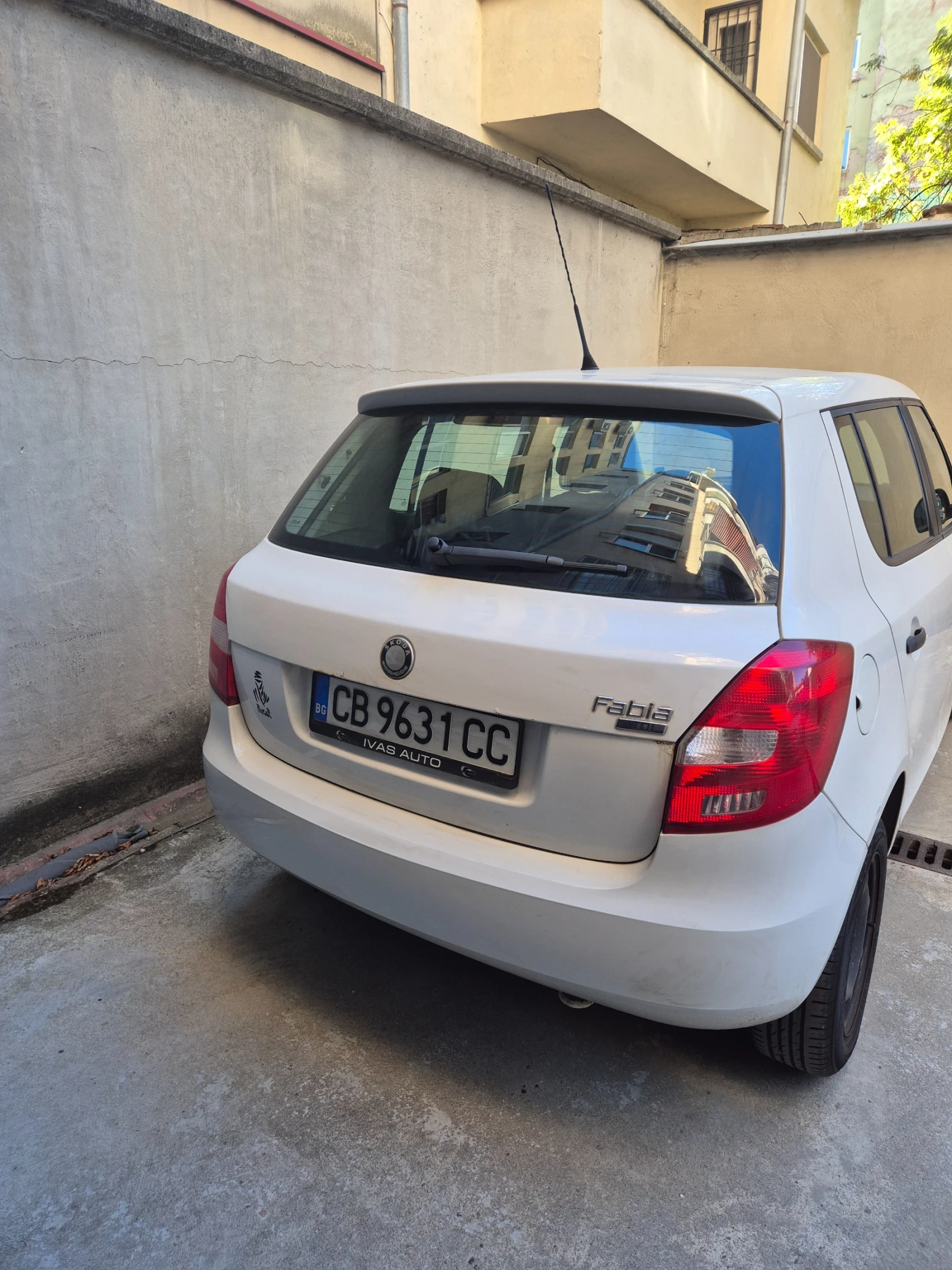 Skoda Fabia, снимка 3 - Автомобили и джипове - 56643011