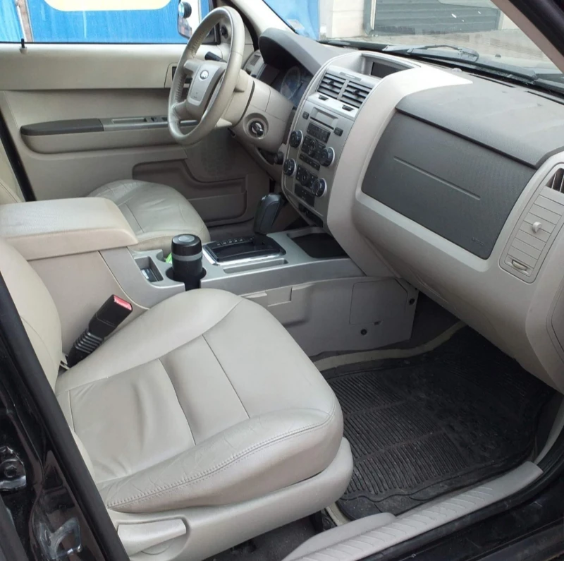 Ford Escape 3.0V6 Gaz, снимка 6 - Автомобили и джипове - 48638737