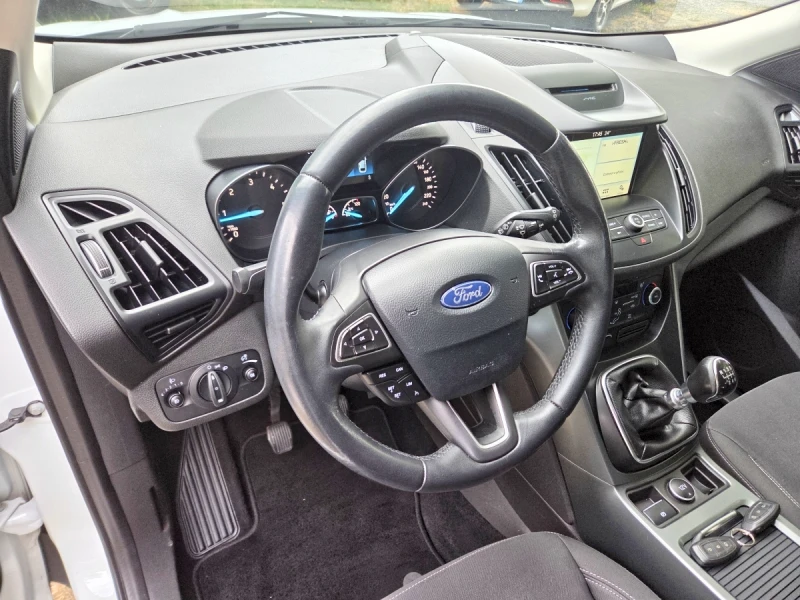 Ford Kuga 1.5D 120hp NAVI, снимка 7 - Автомобили и джипове - 51289793