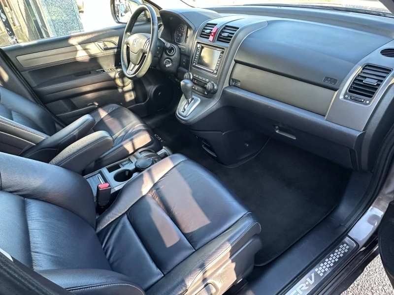 Honda Cr-v 2.2D-77000KM-EXECUTIVE-DIST-NAVI-PANO-AUTOMAT-КОЖА, снимка 9 - Автомобили и джипове - 53170035