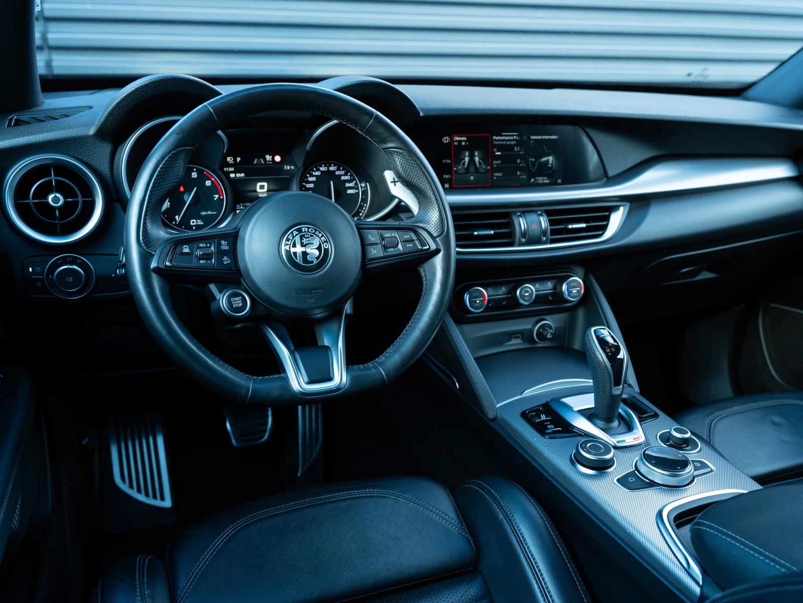 Alfa Romeo Stelvio Veloce Q4 | Mobile.bg   6