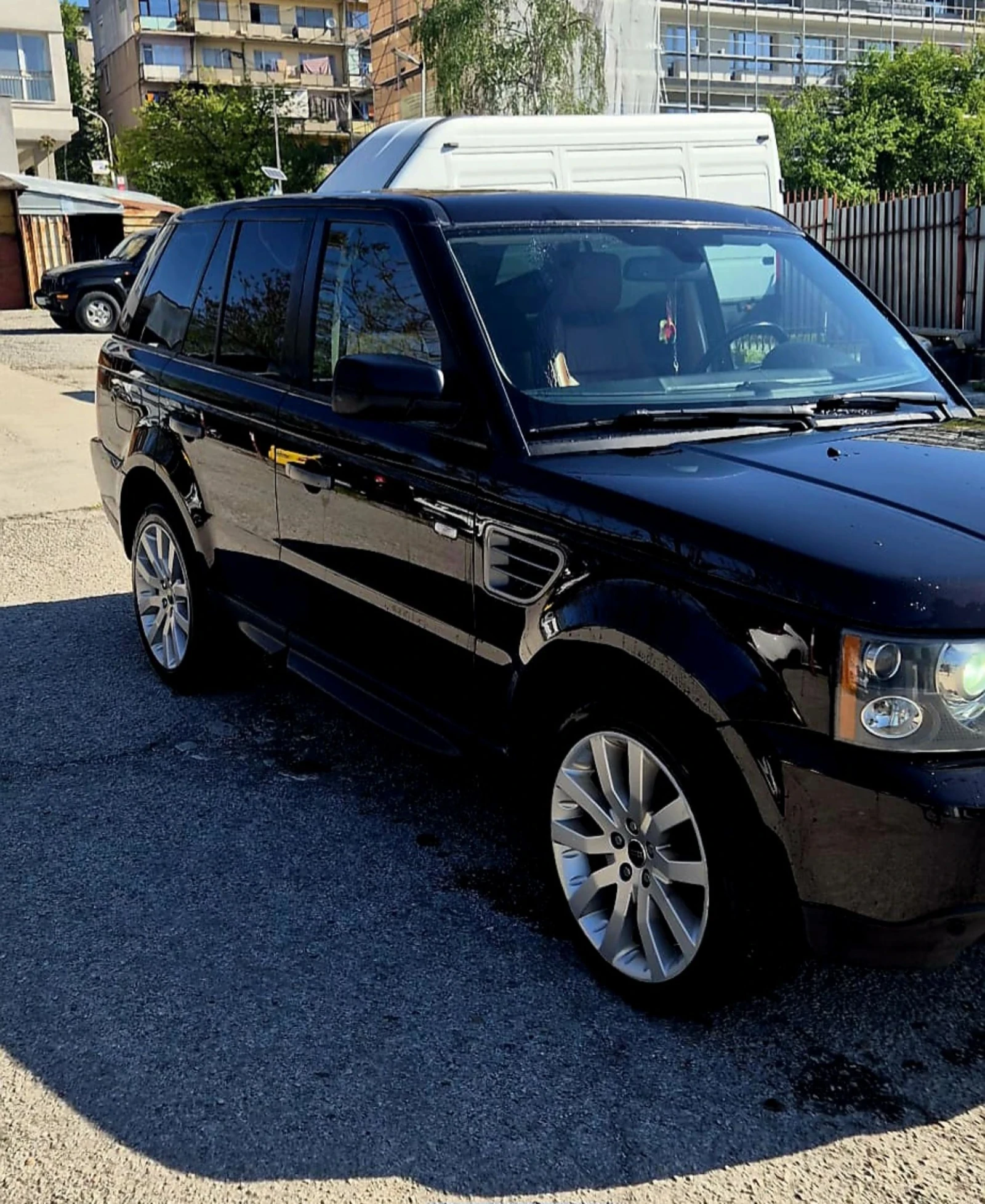 Land Rover Range Rover Sport, снимка 2 - Автомобили и джипове - 54380121