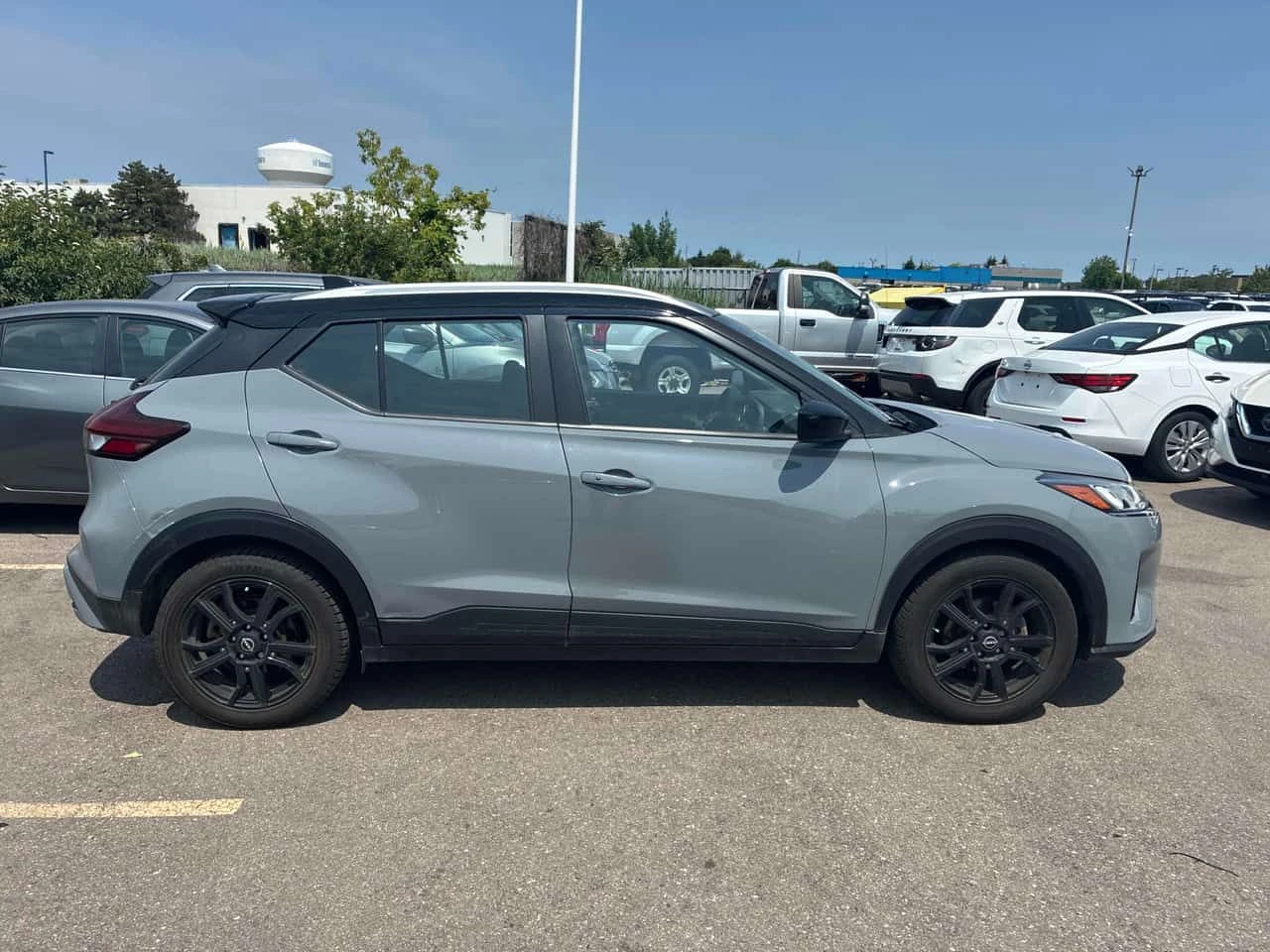 Nissan Rogue KICKS* SV* АВТОКРЕДИТ БЕЗ ПЪРВОНАЧАЛНА ВНОСКА* , снимка 3 - Автомобили и джипове - 55332068