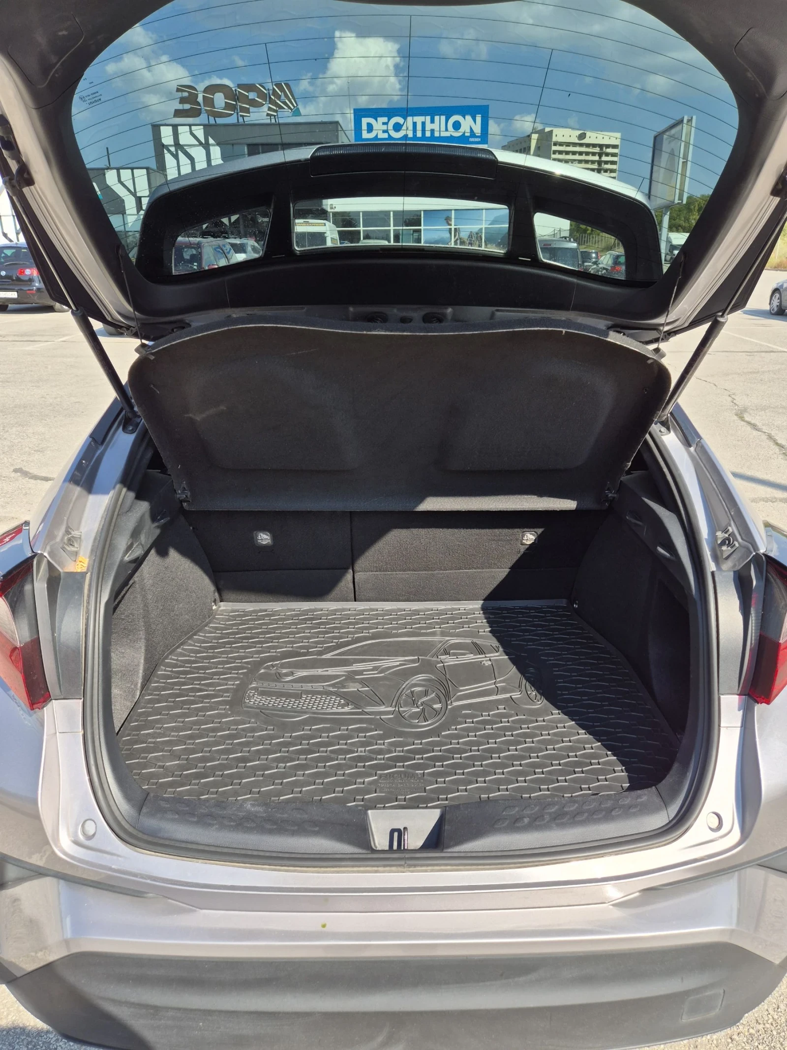 Toyota C-HR, снимка 7 - Автомобили и джипове - 55595090
