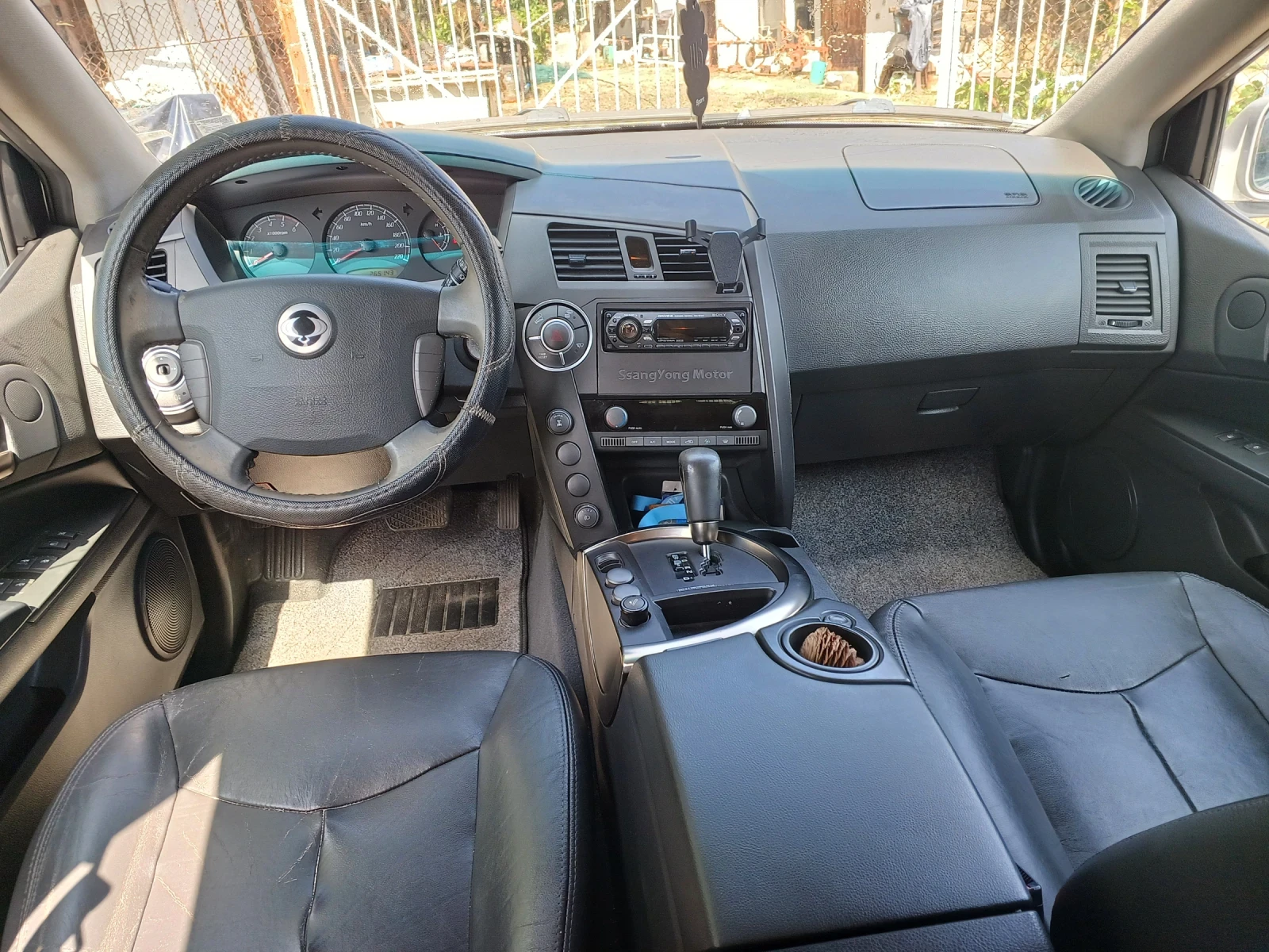 SsangYong Kyron, снимка 5 - Автомобили и джипове - 55875803
