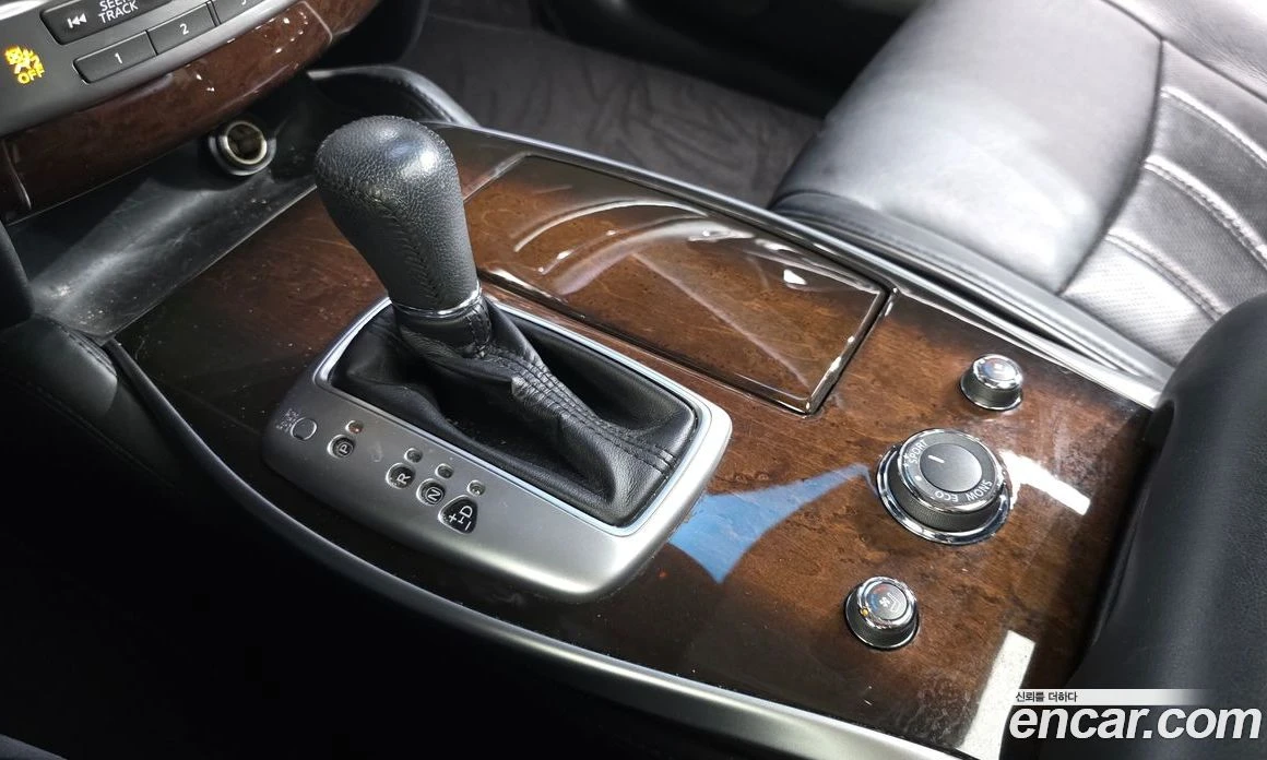 Infiniti QX60 3.5 AWD, снимка 9 - Автомобили и джипове - 56123107