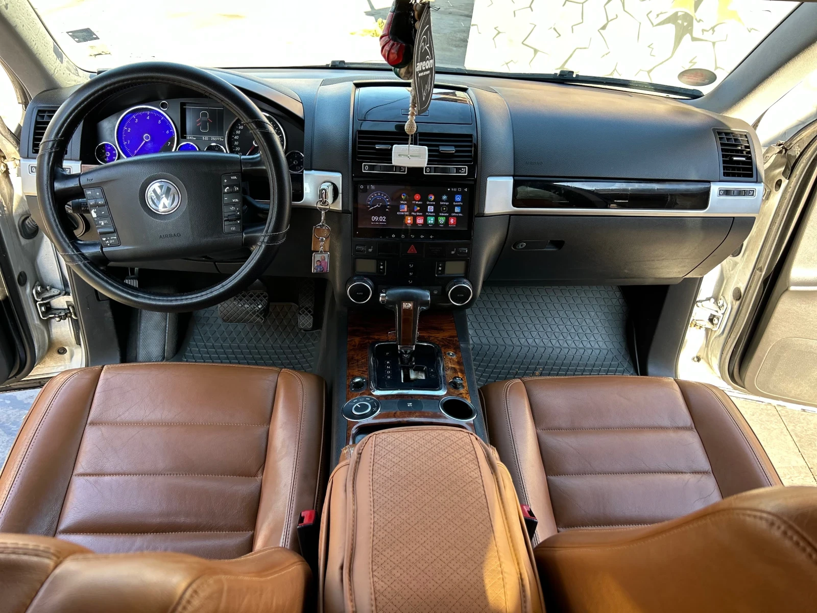 VW Touareg 3.2, снимка 12 - Автомобили и джипове - 56151531