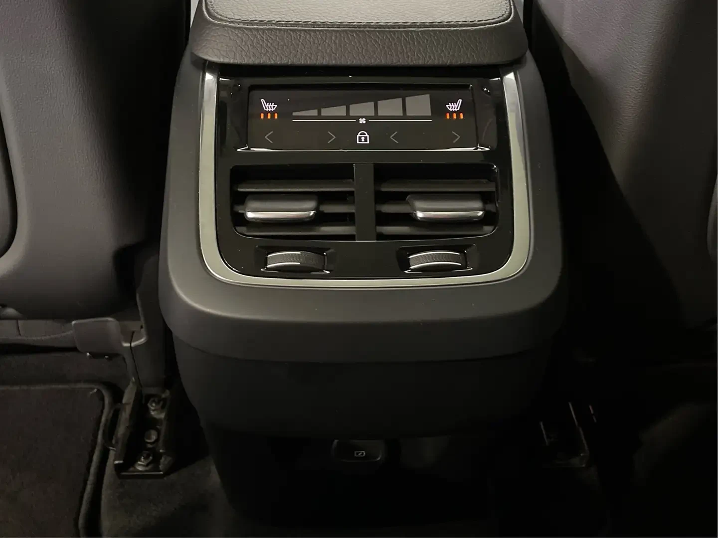 Volvo Xc90 T6* MOMENTUM* HARMON* KARDON* 360������* ��������* | Mobile.bg � ����������� 17