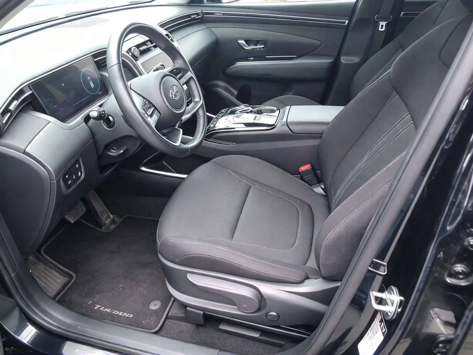 Hyundai Tucson 1.6T-GDI HEV Hybrid 230��. ������� ���� | Mobile.bg � ����������� 4