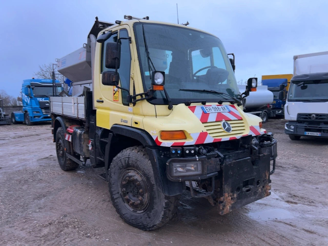 Mercedes-Benz UNIMOG U400 L самосвал снегорин 4х4 - изображение 2