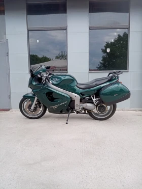 Triumph Sprint ST, снимка 2