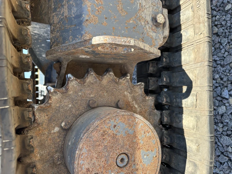 Багер Takeuchi TB230, снимка 10 - Индустриална техника - 52637695