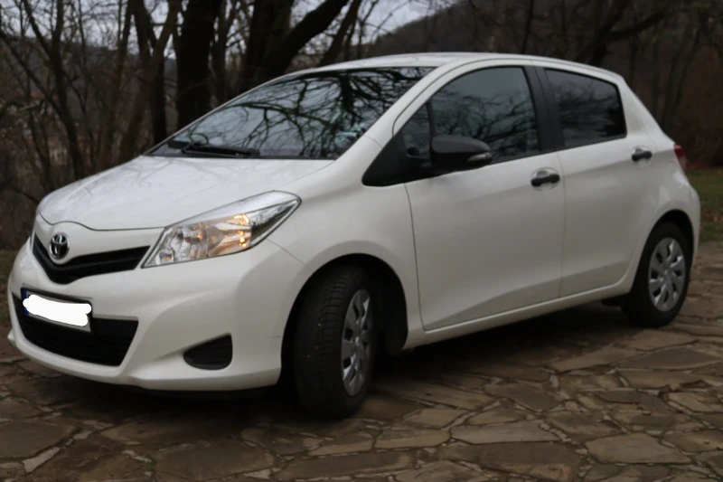 Toyota Yaris, снимка 2 - Автомобили и джипове - 48214622