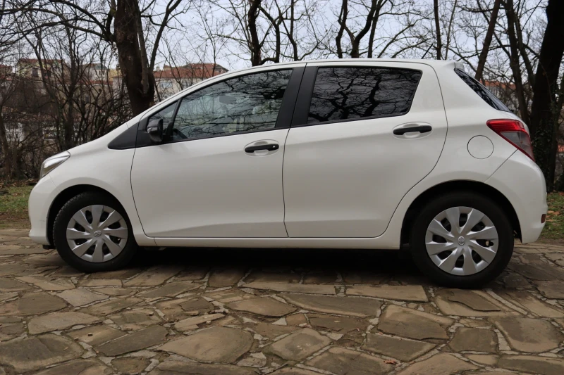 Toyota Yaris, снимка 6 - Автомобили и джипове - 48214622