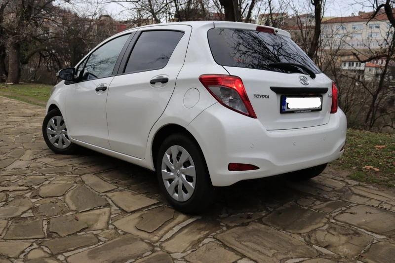 Toyota Yaris, снимка 5 - Автомобили и джипове - 48214622