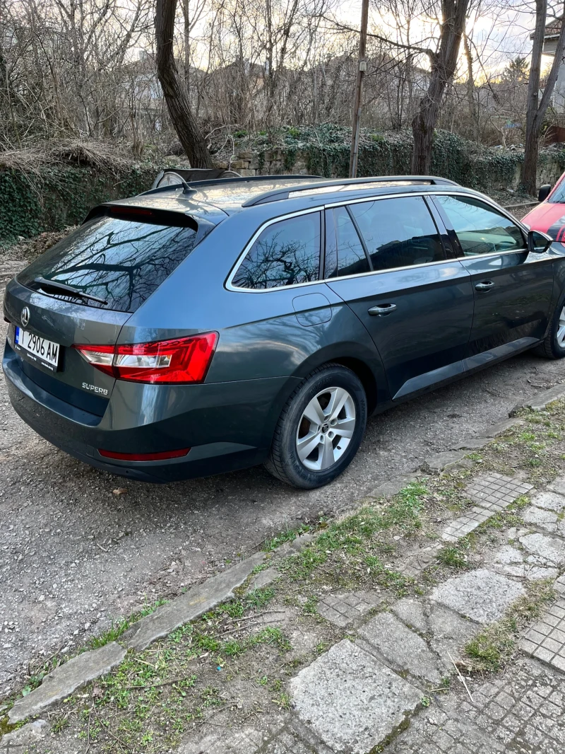 Skoda Superb, снимка 4 - Автомобили и джипове - 48310095