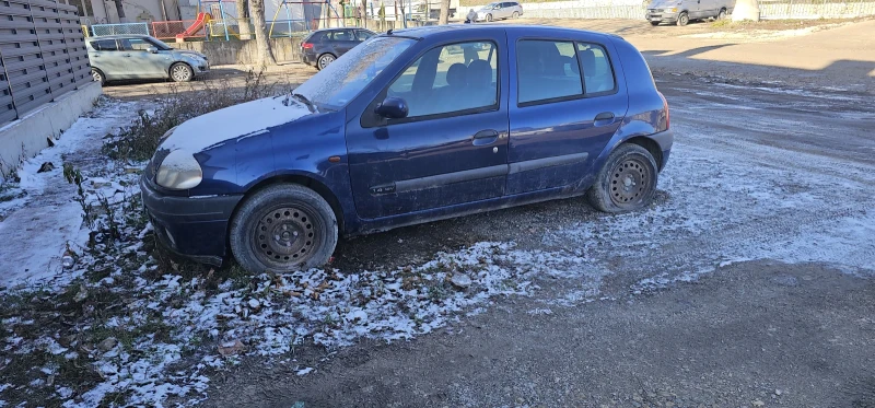 Renault Clio, снимка 3 - Автомобили и джипове - 48717817