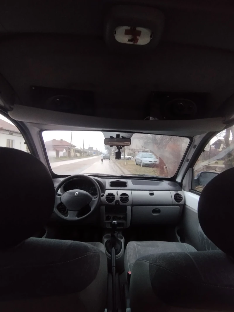 Renault Kangoo 1.5dci, снимка 9 - Автомобили и джипове - 49049201