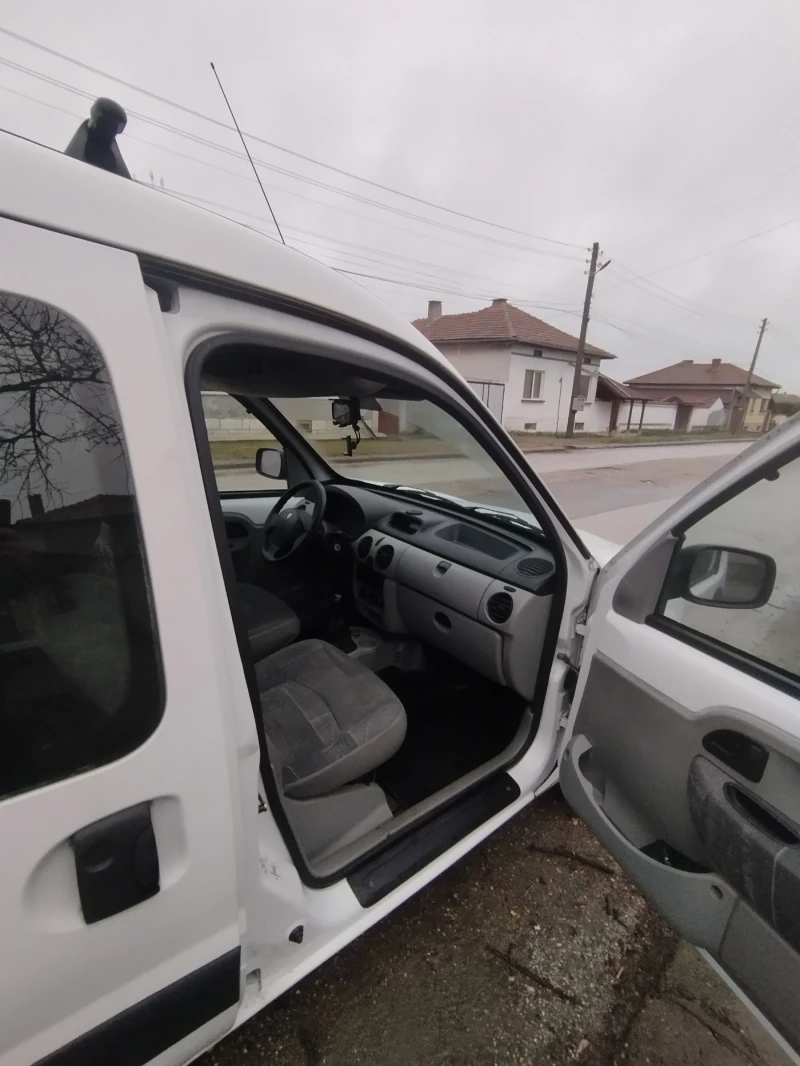 Renault Kangoo 1.5dci, снимка 7 - Автомобили и джипове - 49049201