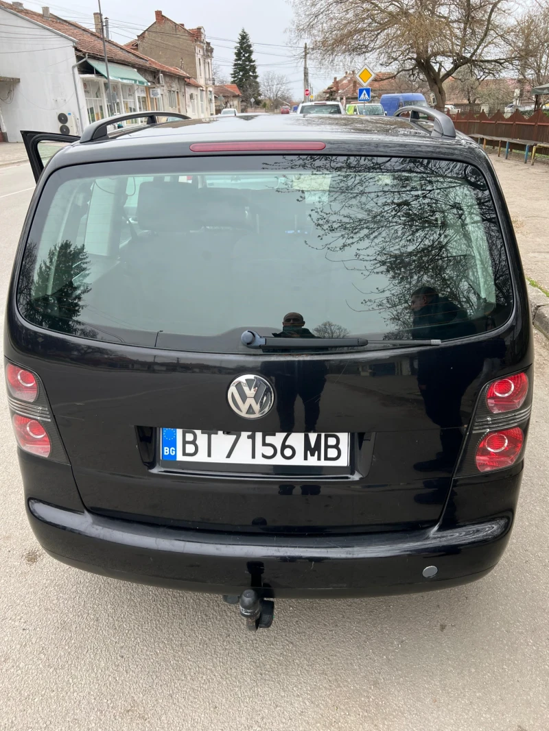 VW Touran 1.9 TDI, снимка 3 - Автомобили и джипове - 49611206