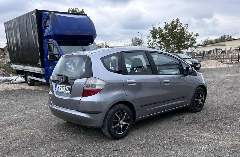 Honda Jazz, снимка 3 - Автомобили и джипове - 52646086