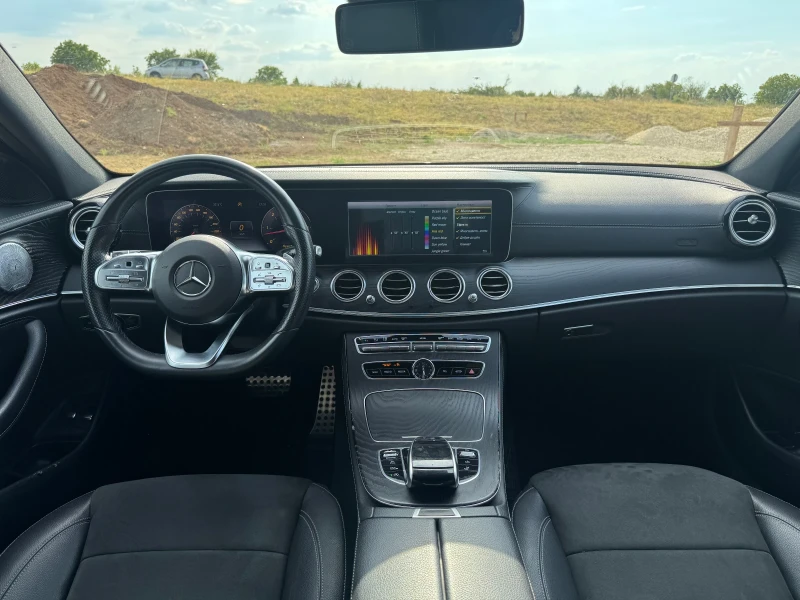 Mercedes-Benz E 400 d 4MATIC AMG, снимка 11 - Автомобили и джипове - 52658333