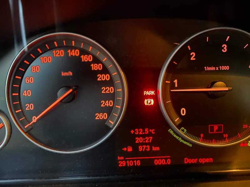 BMW 520, снимка 9 - Автомобили и джипове - 51703566