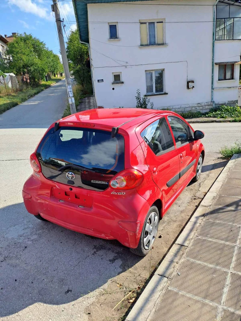 Toyota Aygo, снимка 3 - Автомобили и джипове - 52617506