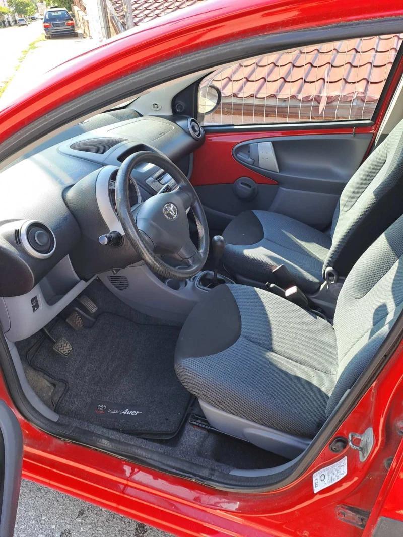 Toyota Aygo, снимка 5 - Автомобили и джипове - 52617506