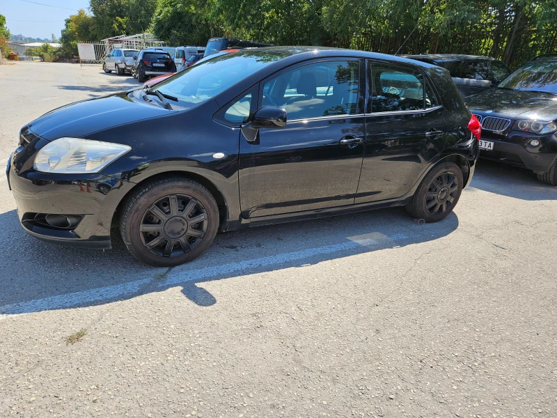 Toyota Auris 16V VVT-i, снимка 2 - Автомобили и джипове - 51607810