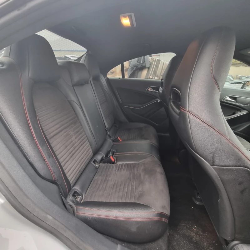 Mercedes-Benz CLA 200 facelift AMG packet , снимка 9 - Автомобили и джипове - 52297328