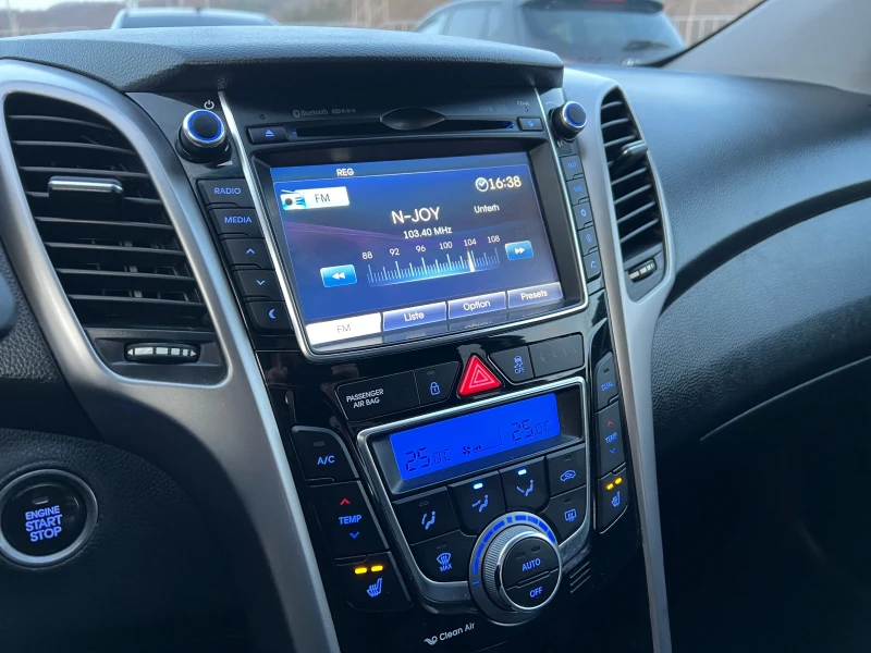 Hyundai I30 1.6i Бензин АВТОМАТ ШВЕЙЦАРИЯ, снимка 11 - Автомобили и джипове - 52841446