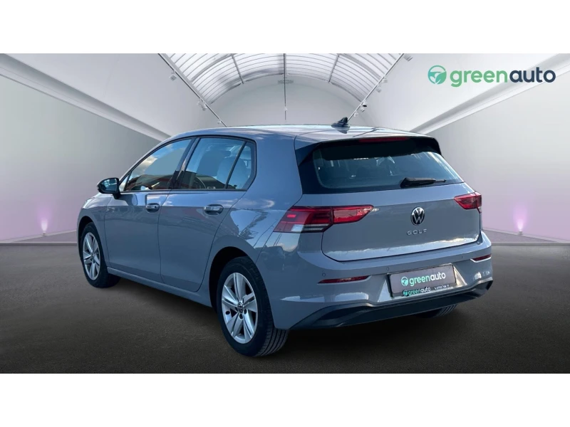 VW Golf 2.0 TDi Life  M/T, Месечна вноска от 444 лв., снимка 2 - Автомобили и джипове - 52886492