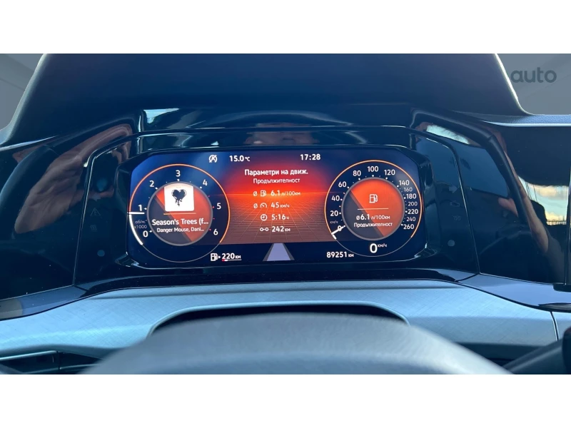 VW Golf 2.0 TDi Life  M/T, Месечна вноска от 444 лв., снимка 14 - Автомобили и джипове - 52886492