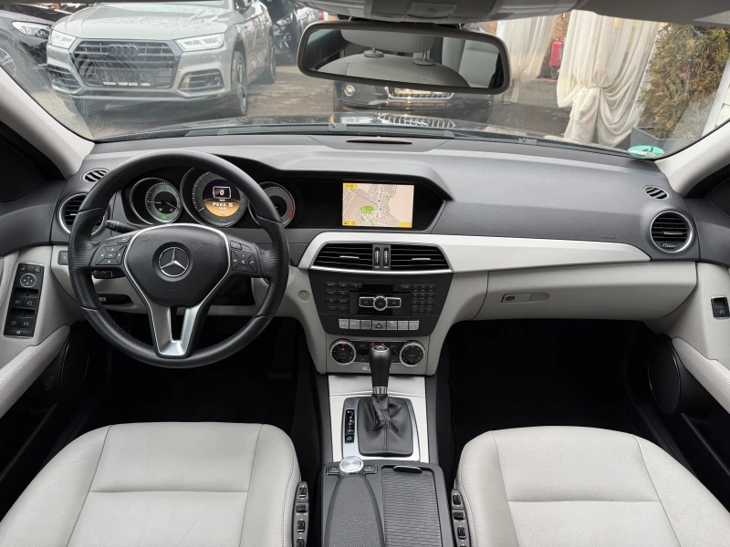 Mercedes-Benz C 220 CDI* С ПЪЛНА СЕРВИЗНА ИСТОРИЯ В MERCEDES! , снимка 8 - Автомобили и джипове - 53263744