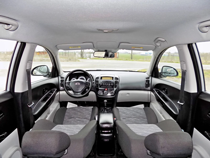 Kia Ceed 1.4i/105к./160х. км./2009г., снимка 9 - Автомобили и джипове - 53447061