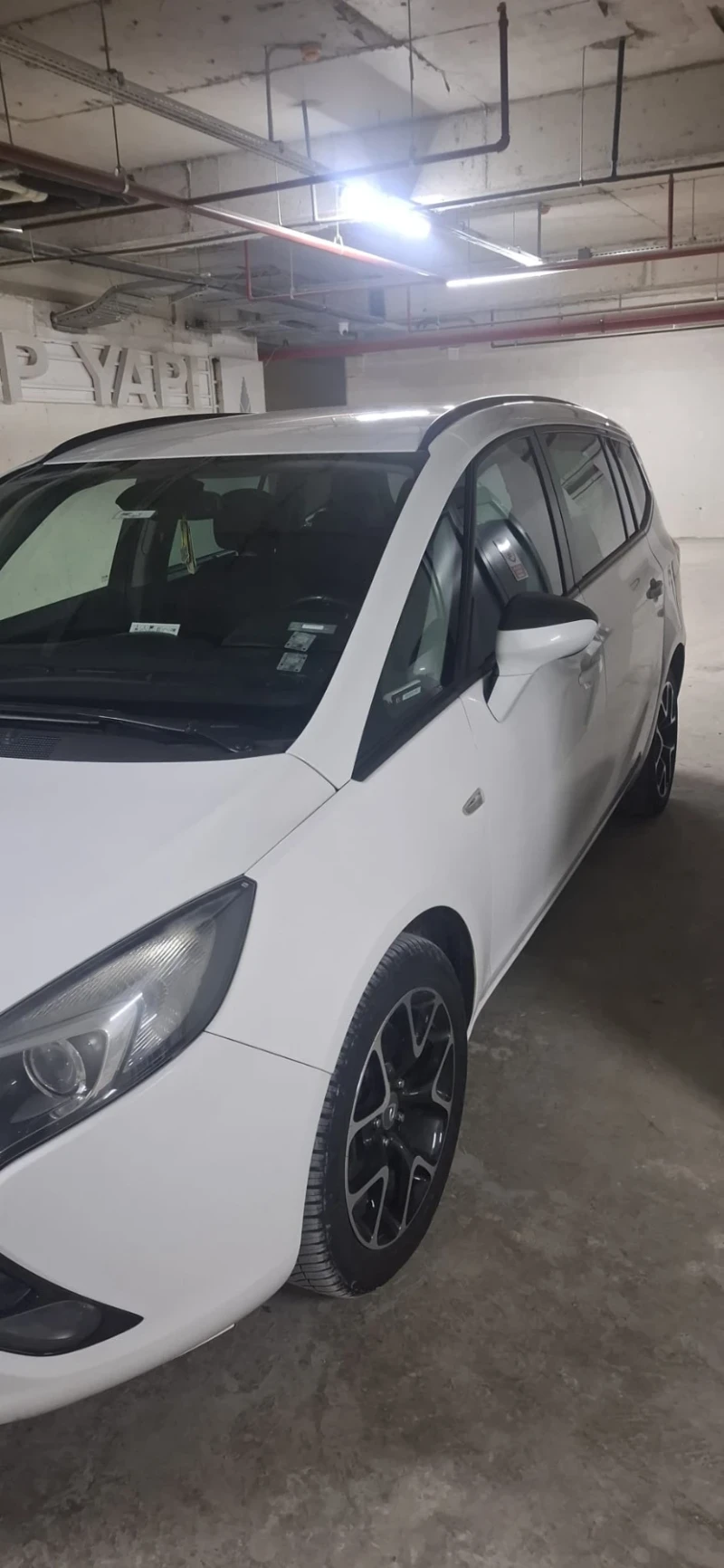 Opel Zafira 2.0 CDTI, снимка 4 - Автомобили и джипове - 53485630