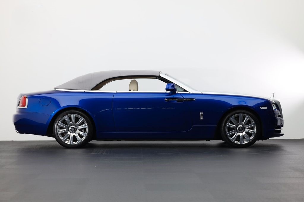 Rolls-Royce Dawn 6.6 V12/ BESPOKE/NIGHT VISION/HEAD UP/ 360 CAMERA/ - изображение 8