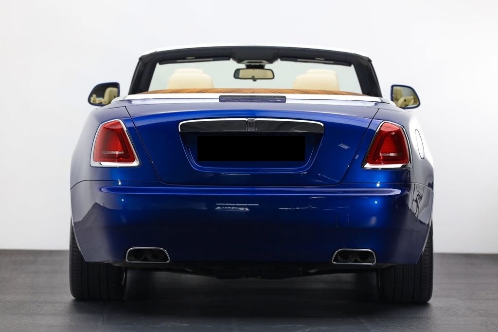 Rolls-Royce Dawn 6.6 V12/ BESPOKE/NIGHT VISION/HEAD UP/ 360 CAMERA/ - изображение 6