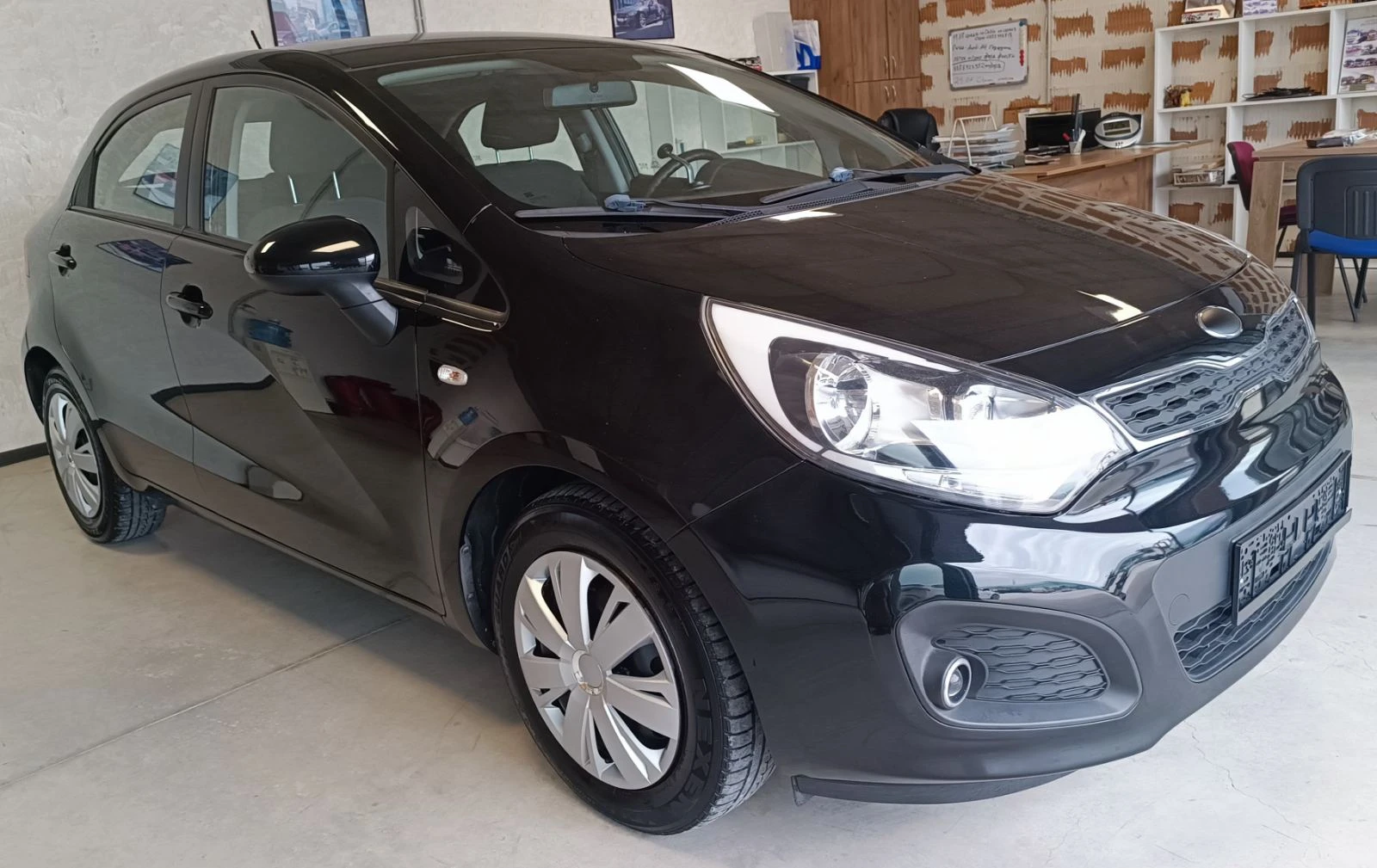 Kia Rio 1.1 ДИЗЕЛ - изображение 2