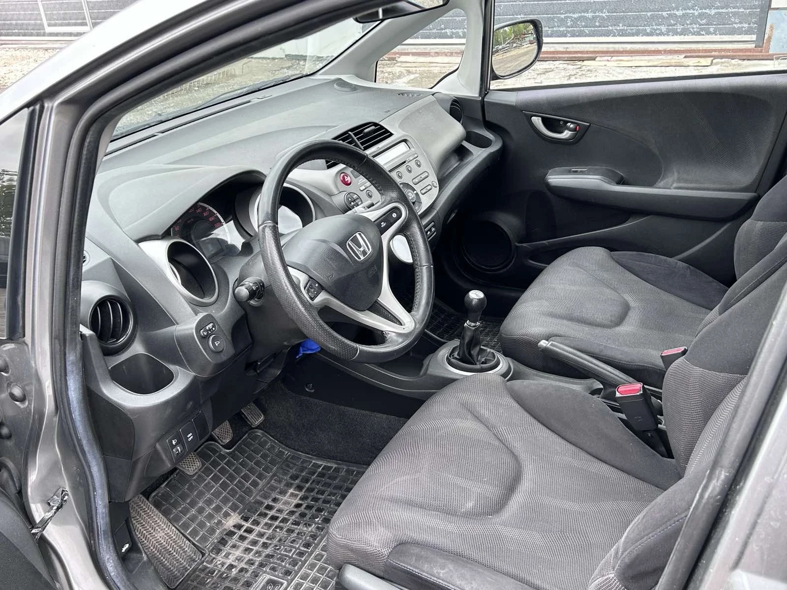 Honda Jazz  - изображение 7