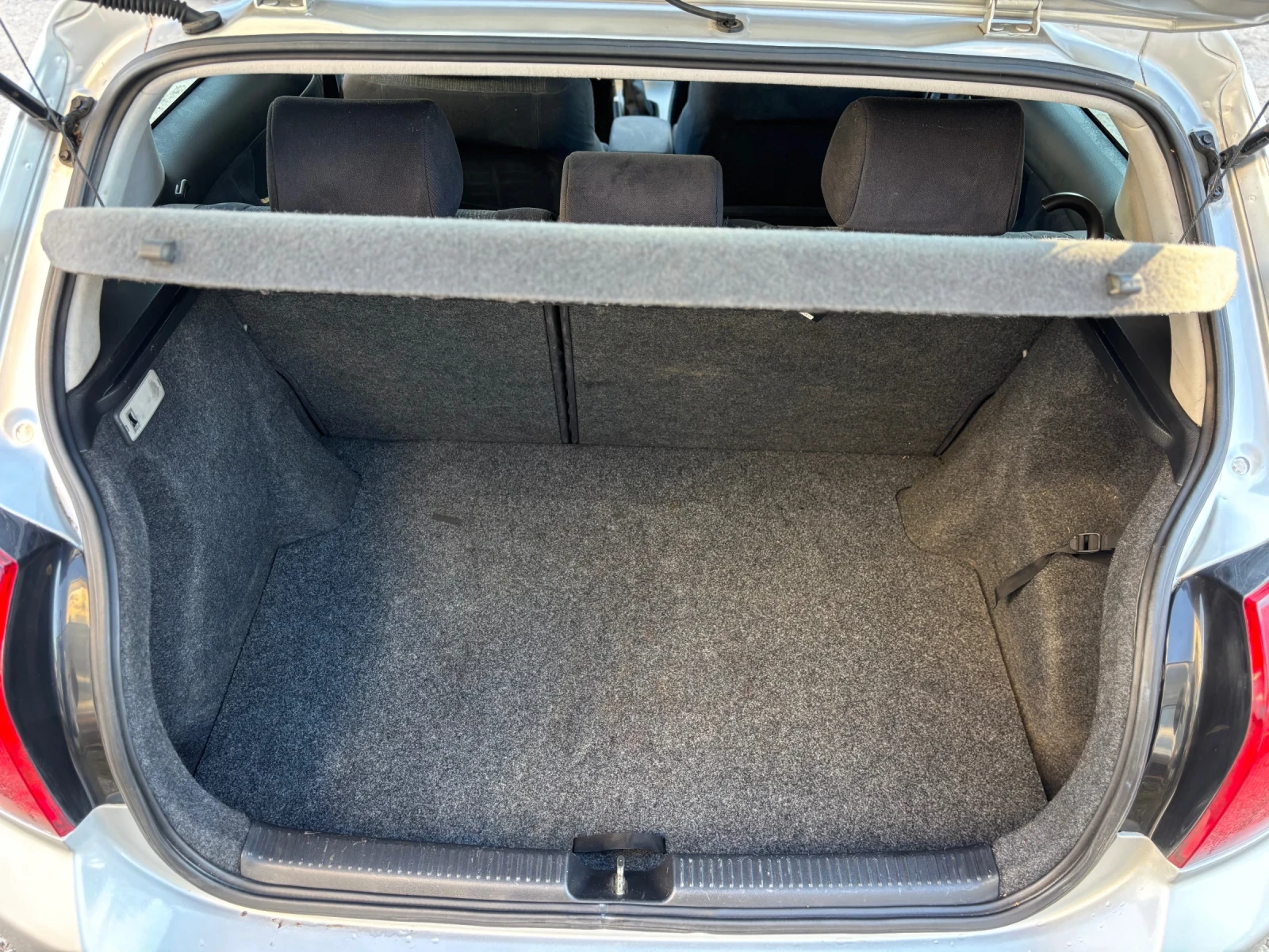 Toyota Corolla 1.4 VVT-i - изображение 10