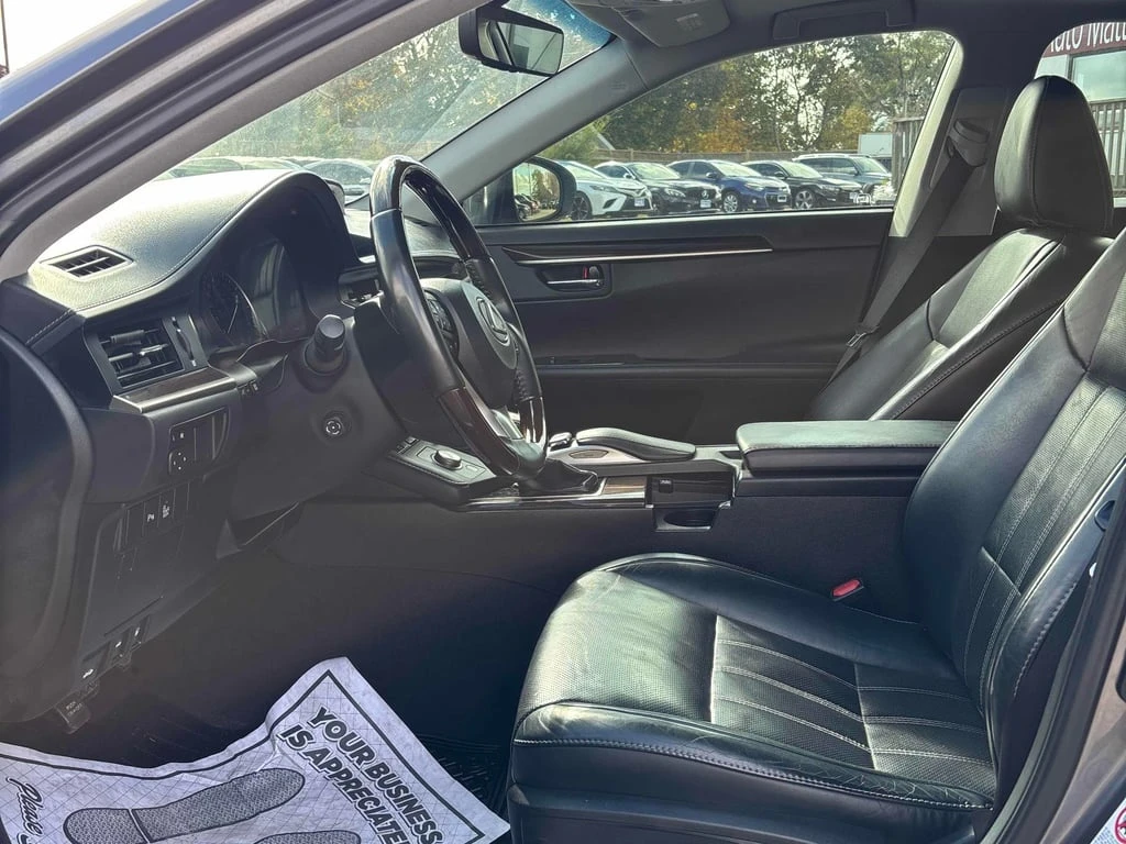 Lexus ES 350 * 4dr Sdn * CARFAX *    | Mobile.bg   5