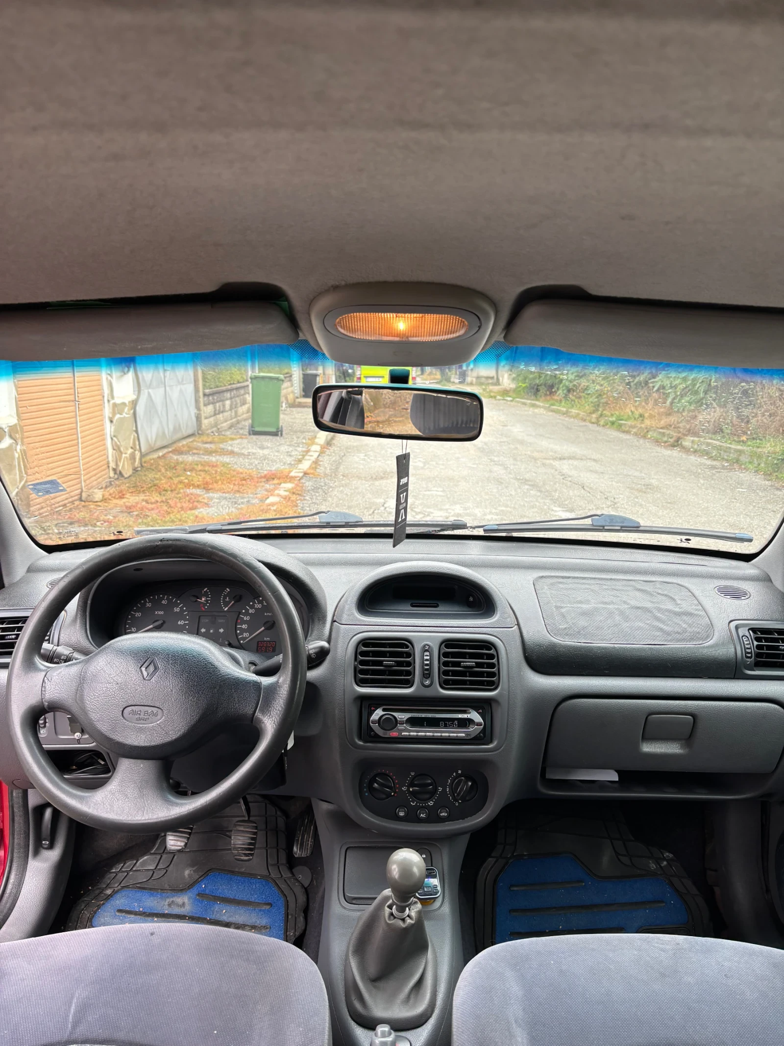 Renault Clio 1.9   | Mobile.bg   10