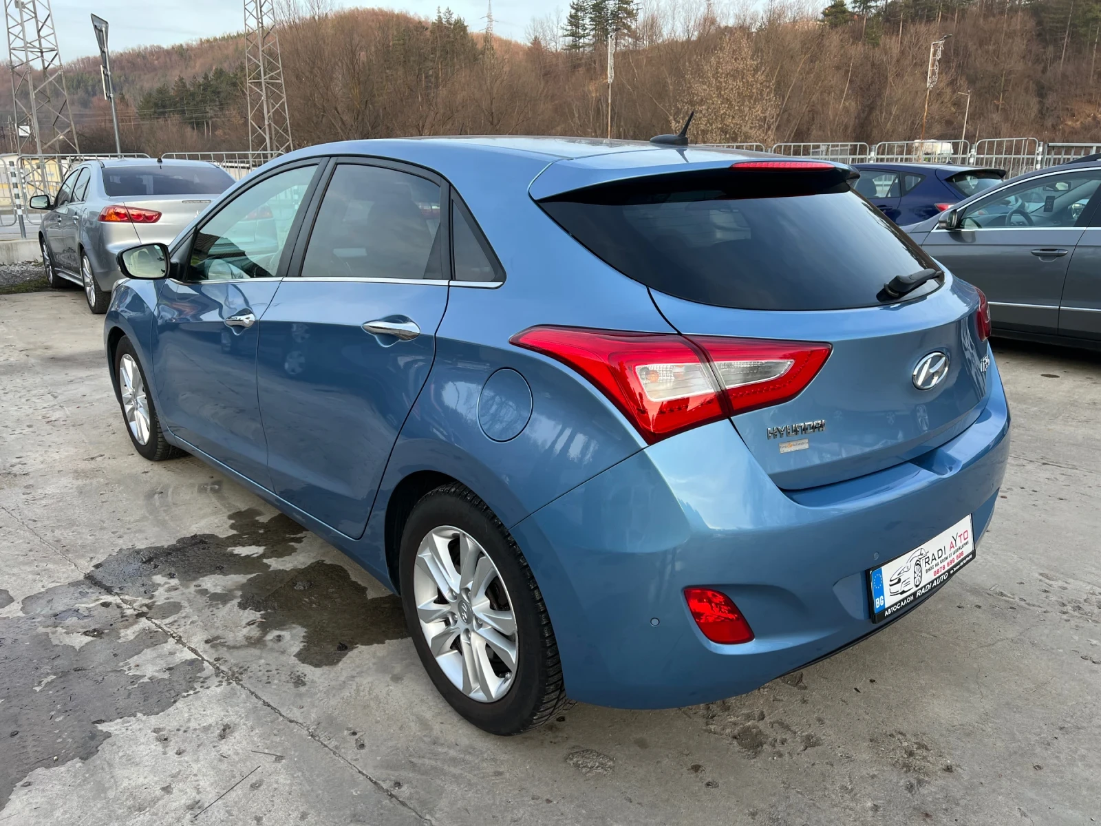 Hyundai I30 1.6i Бензин АВТОМАТ ШВЕЙЦАРИЯ - изображение 4